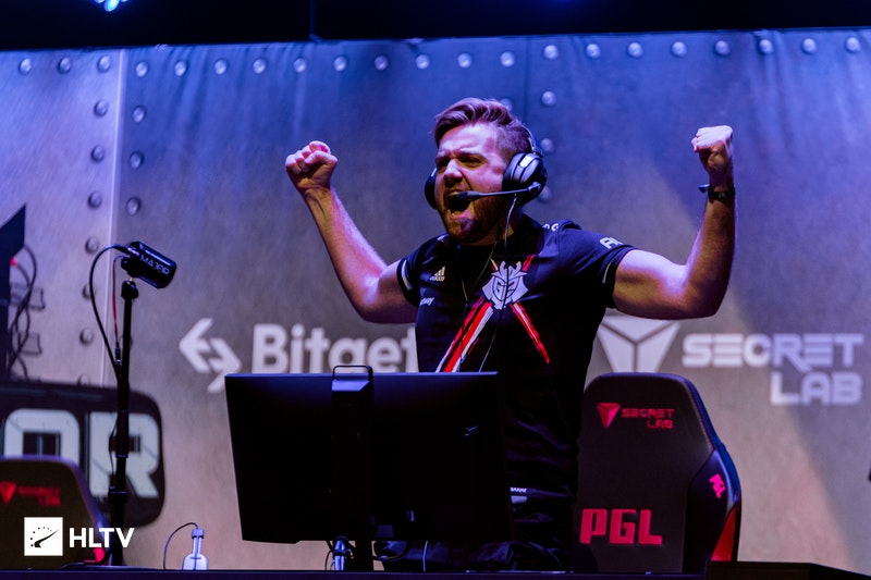 一是比分胶 一是比分胶