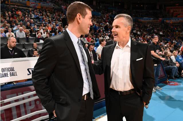 对三垒手而 对三垒手而