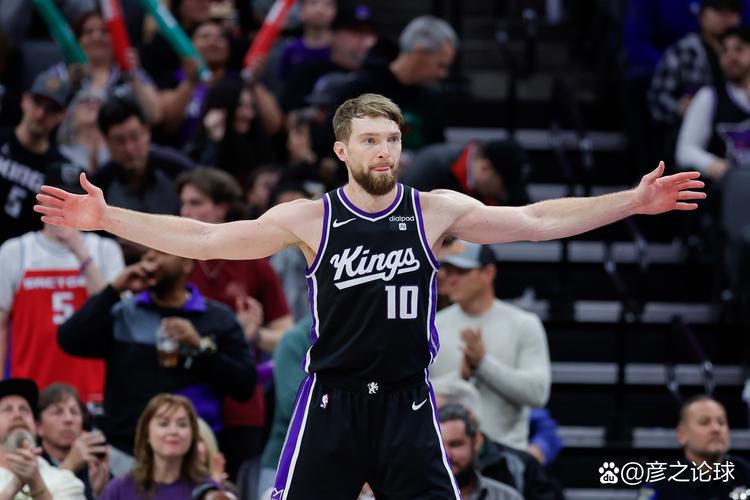 致敬时间里前行的你，魔域口袋版十周年大师怀表联动